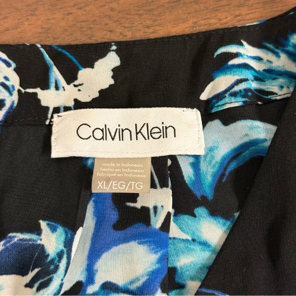 Calvin Klein Blue Floral Sleeveless Blouse Black XL Office Casual Tank Top - Picture 5 of 8
